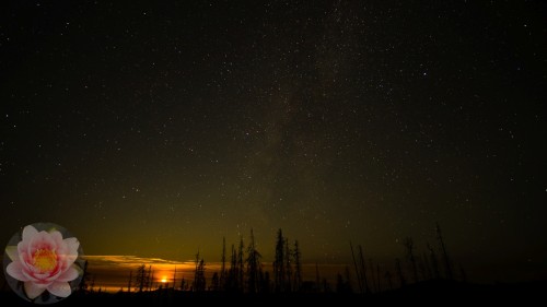 Mt-Adams-Moon-Set.jpg